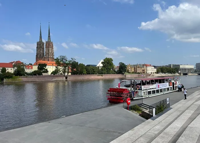Z Kominkiem W Sercu Wroclawia Apartment