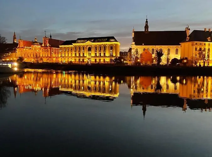 Apartment Z Kominkiem W Sercu Wroclawia *