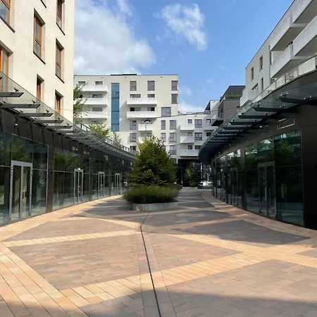 Z Kominkiem W Sercu Wroclawia فروتسواف