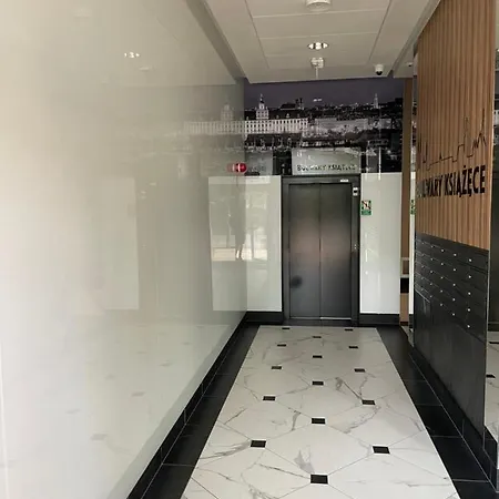 Z Kominkiem W Sercu Wroclawia فروتسواف