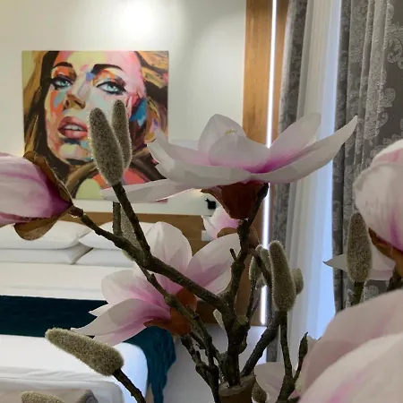 شقة Z Kominkiem W Sercu Wroclawia فروتسواف